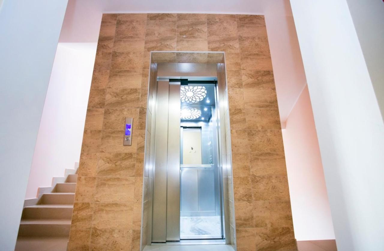 Hotel Acra Szuhumi Kültér fotó